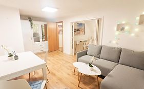 H6 -Urlaubsmagie- Wohnung für 3 mit Pool&Terrasse